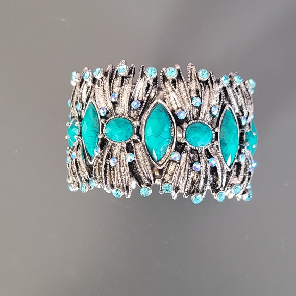 Bangle - Picture 4 of 4